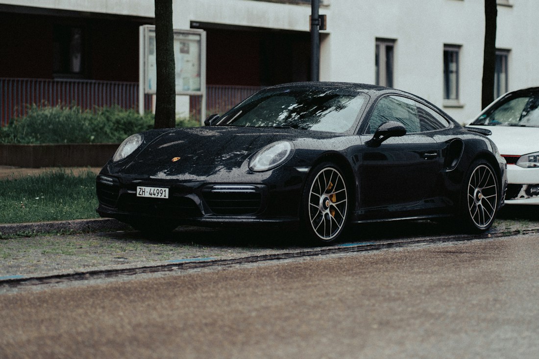 Porsche 911 Carrera — illustrative photography